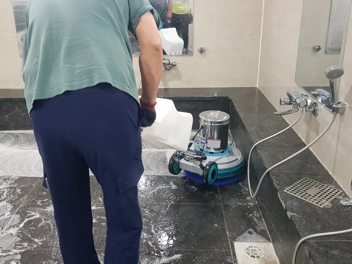 대덕구 삼정동 찜질방 수전·샤워기 건식 사우나 위생청소 사례 - 행진크린